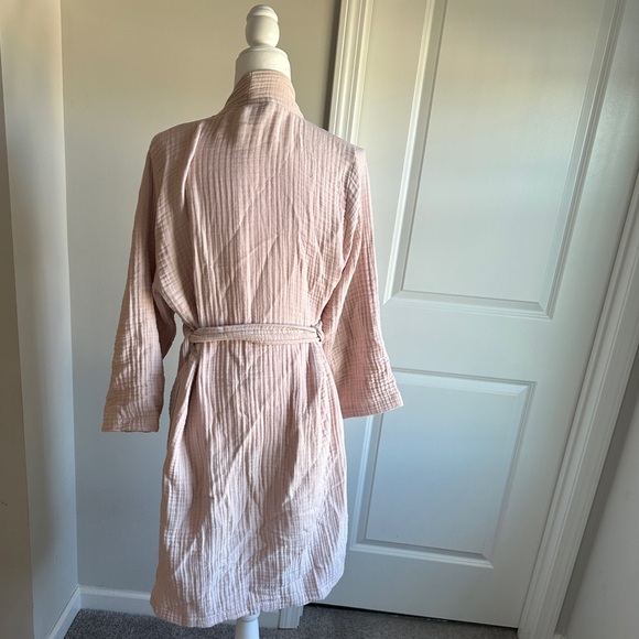 Parachute Luxury Cloud Cotton Robe in Blush Pink - Picture 7 of 9